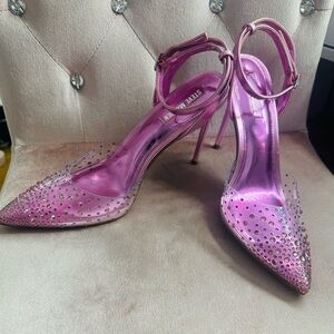 steve madden venus size 10 medium. FITS like a 9